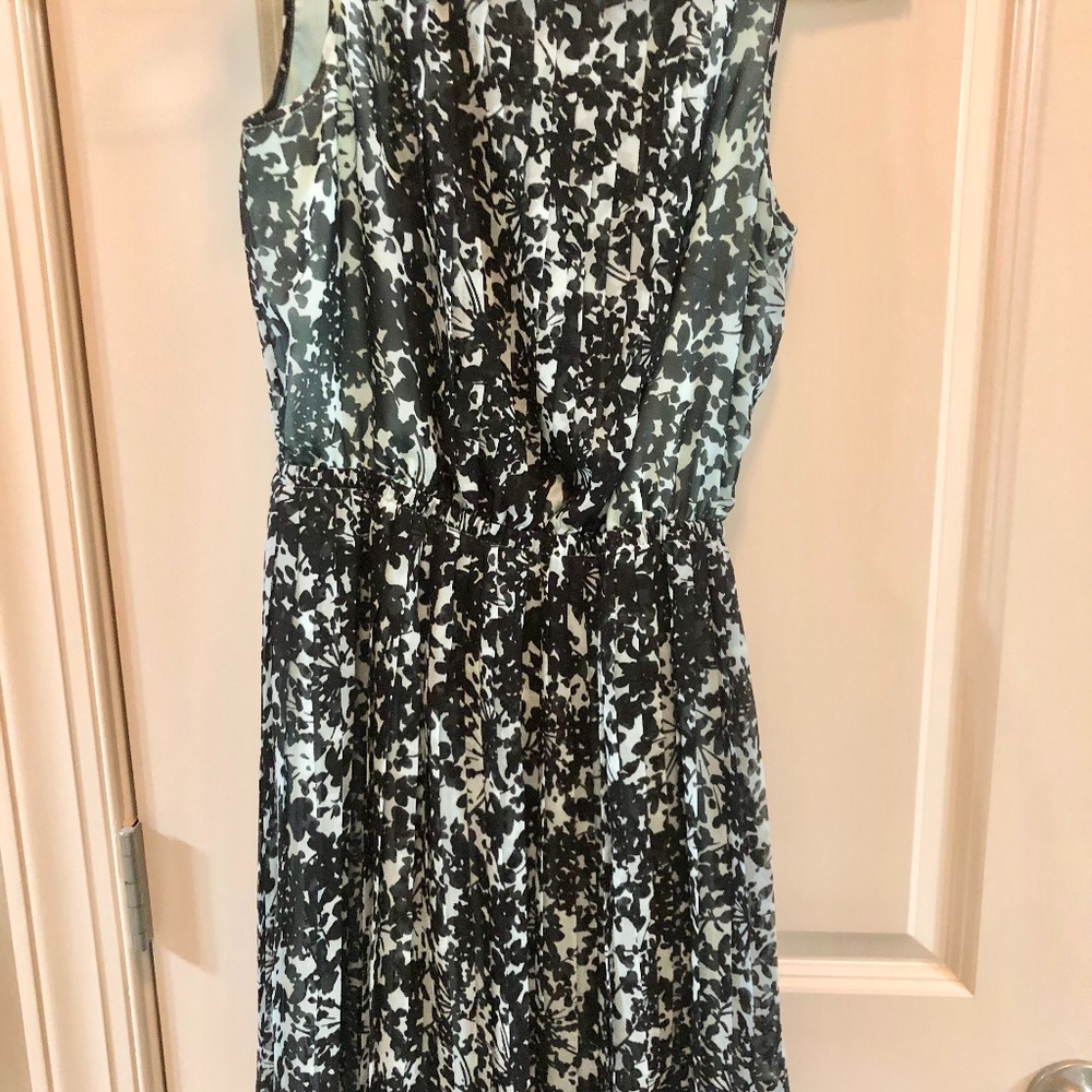 Banana Republic Aqua and Black Pleated Dress